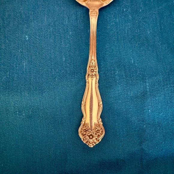 Antique Wm. Rogers & Son AA Silver Plated Ornate Floral Serving Spoon Ladle 8.5" - Picture 7 of 10